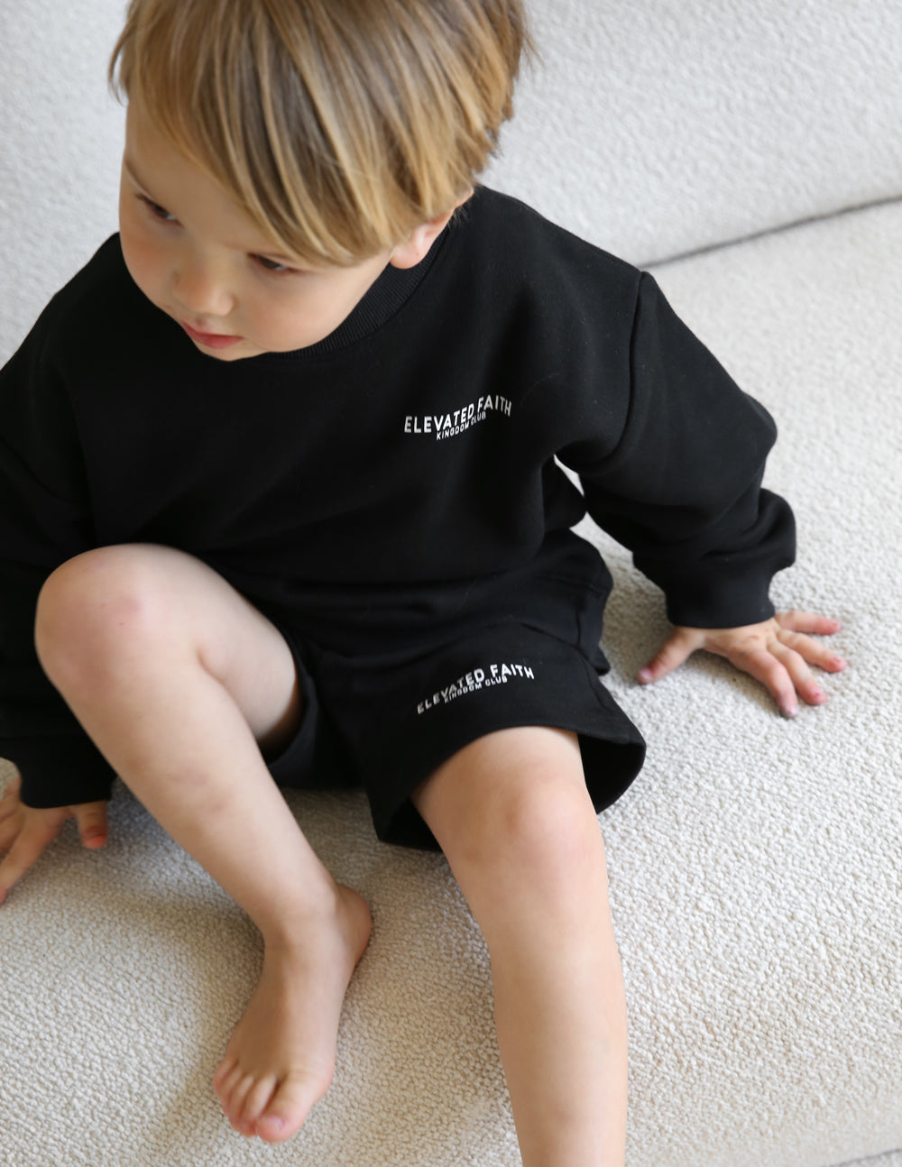 Kingdom-Club-Black-Kids-Crewneck_04_ba1f2552-7a15-4c23-84d9-71f87cf2f23d.jpg