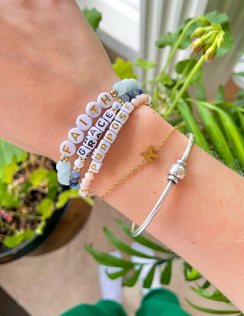 Letter-Bracelets_30a27616-a6c0-4b6f-90bb-893f3a51e22d.jpg