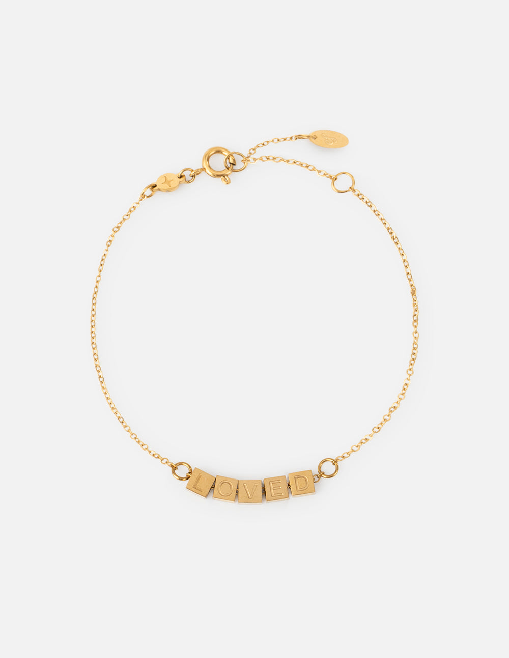 Loved-Chain-Bracelet_01_3722e6d1-2b38-4ff7-a15b-26a2ee40a6bc.jpg