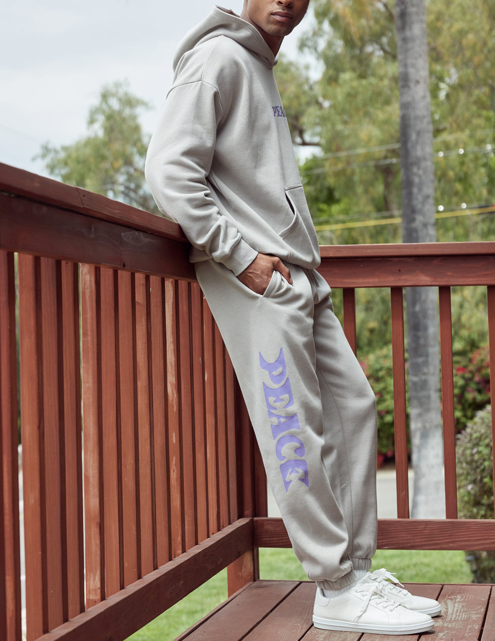 Peace-Unisex-Sweatpant_01_97432800-37d6-49a0-b1da-80aa5e1ff3bc.jpg